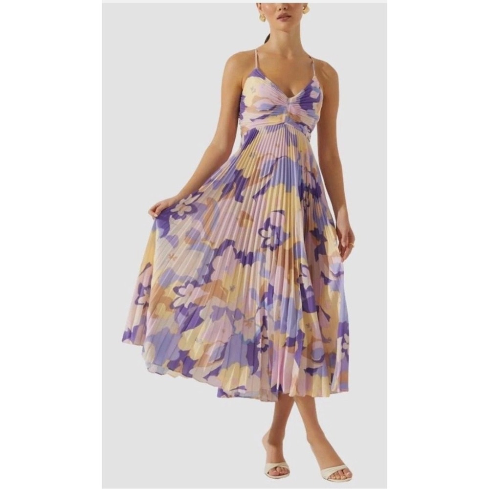 Floral Pleated Midi Dress in Lavender and Cream